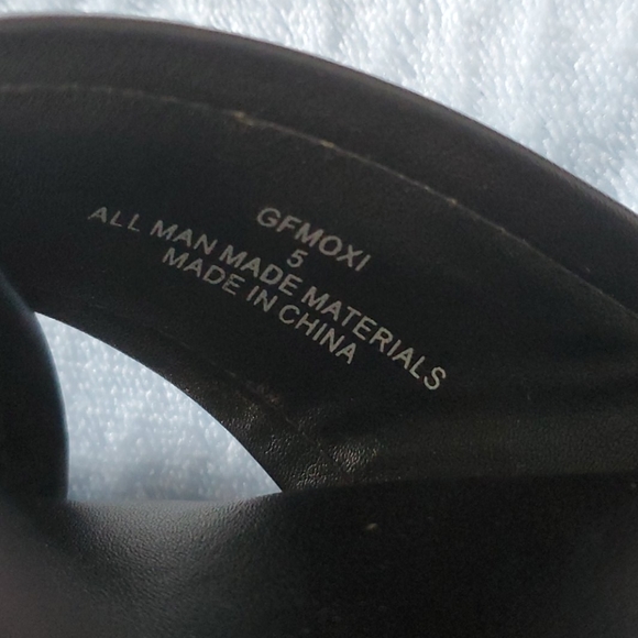 Guess sandals - Picture 4 of 4